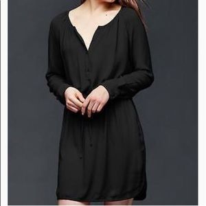 Gap long sleeved dress in black with tie